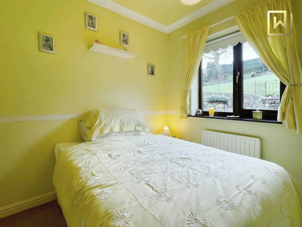 Cheddleton Park Avenue, Cheddleton, Leek, Staffordshire, ST13 7NS