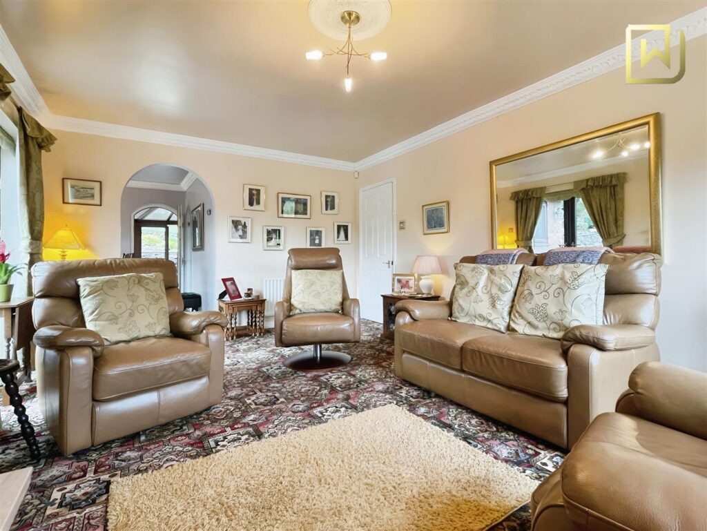 Cheddleton Park Avenue, Cheddleton, Leek, Staffordshire, ST13 7NS
