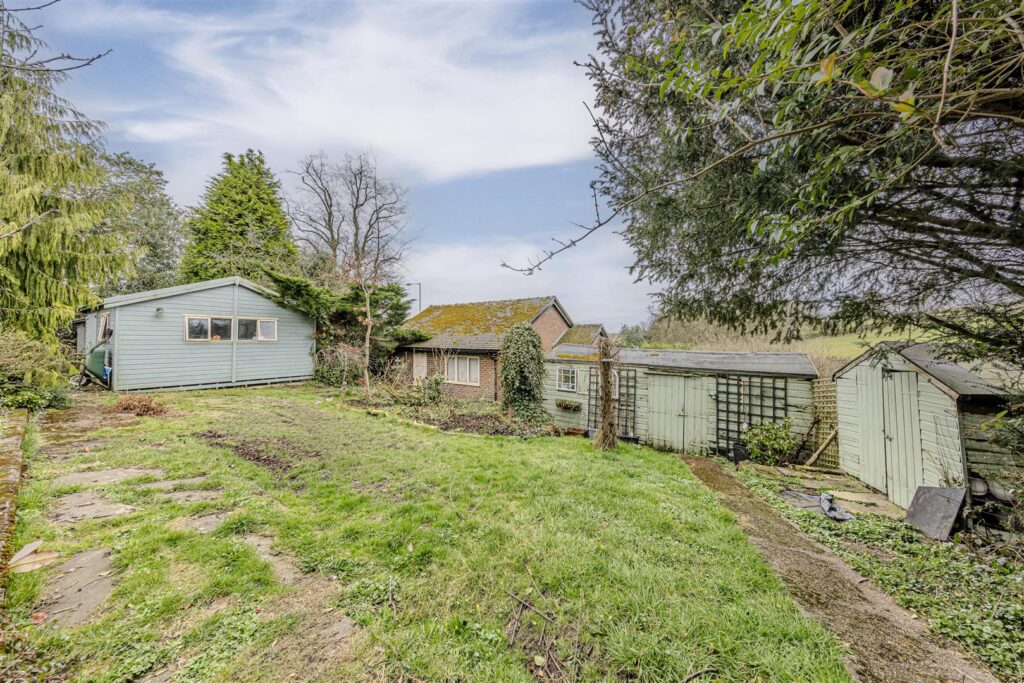 Leek Road, Longsdon, Staffordshire, ST9 9QF