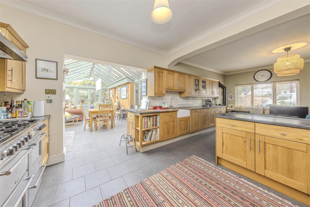 Leek Road, Longsdon, Staffordshire, ST9 9QF