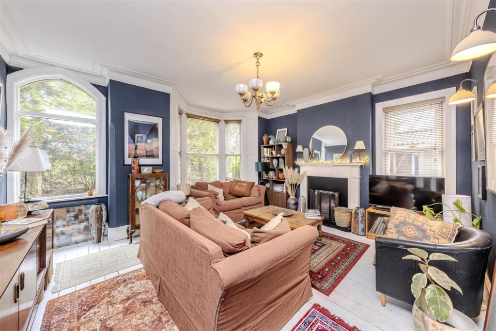 Leek Road, Longsdon, Staffordshire, ST9 9QF