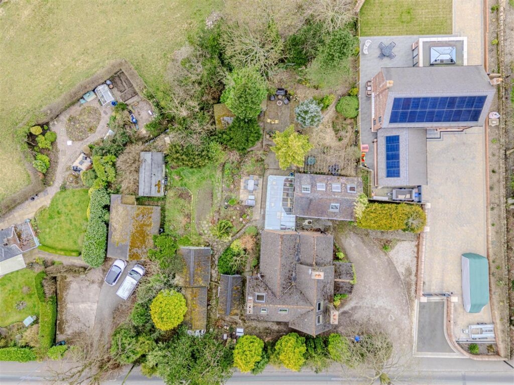 Leek Road, Longsdon, Staffordshire, ST9 9QF