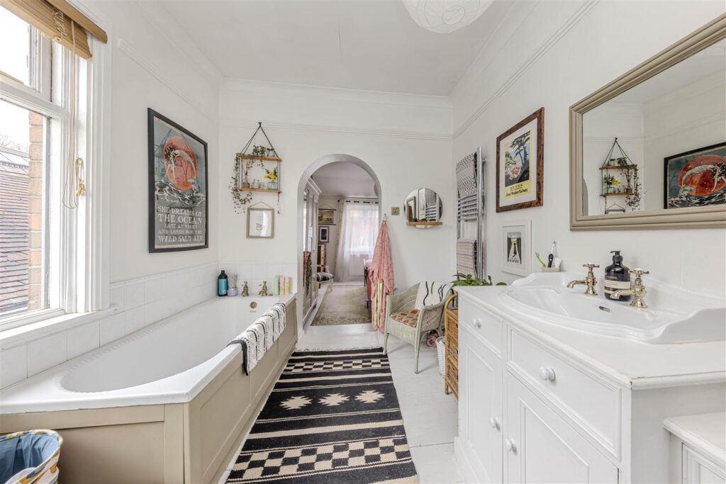 Leek Road, Longsdon, Staffordshire, ST9 9QF