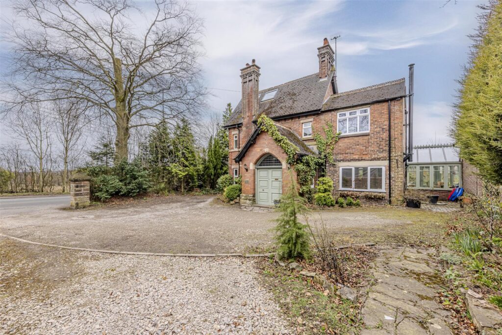 Leek Road, Longsdon, Staffordshire, ST9 9QF