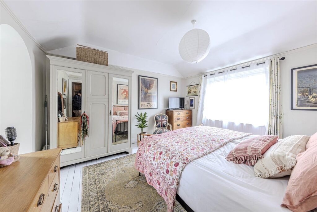 Leek Road, Longsdon, Staffordshire, ST9 9QF