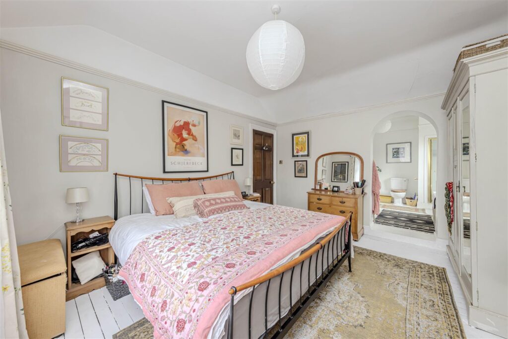 Leek Road, Longsdon, Staffordshire, ST9 9QF