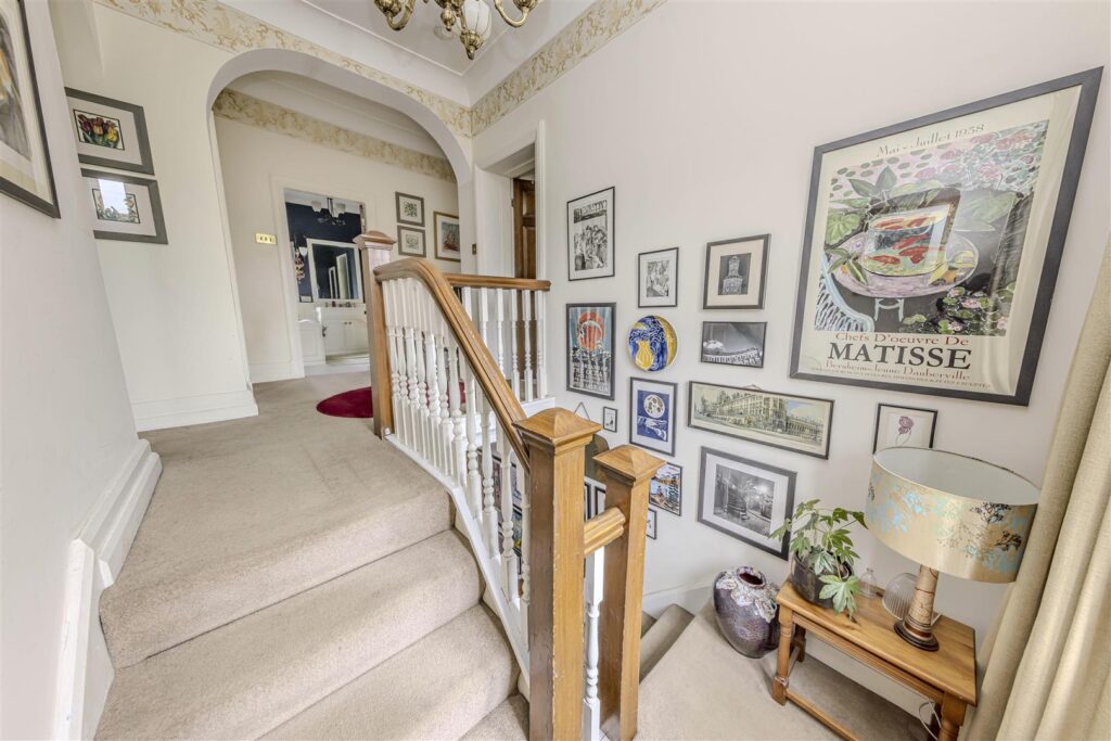 Leek Road, Longsdon, Staffordshire, ST9 9QF