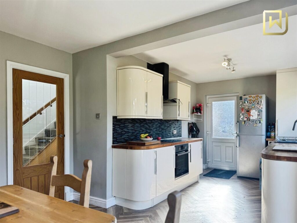 Churchill Avenue, Cheddleton, Leek, Staffordshire, St13 7EJ