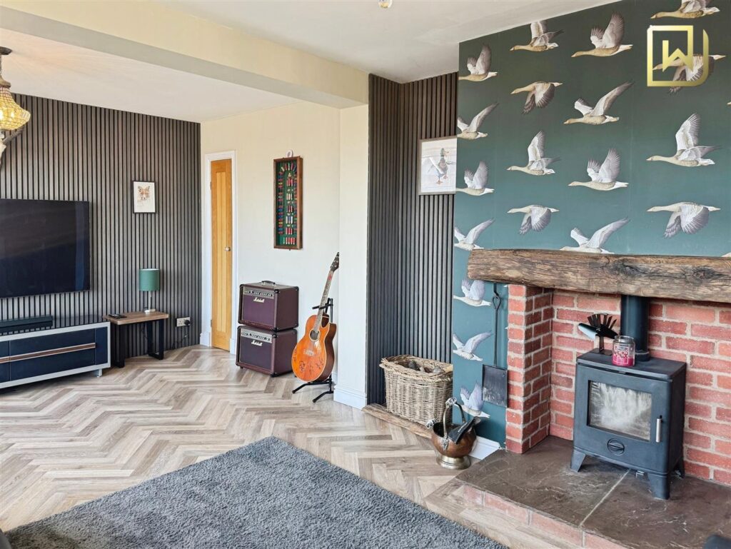 Churchill Avenue, Cheddleton, Leek, Staffordshire, St13 7EJ