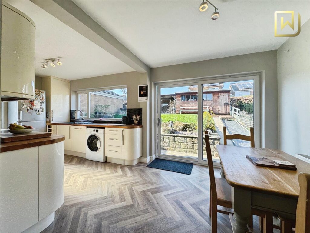 Churchill Avenue, Cheddleton, Leek, Staffordshire, St13 7EJ