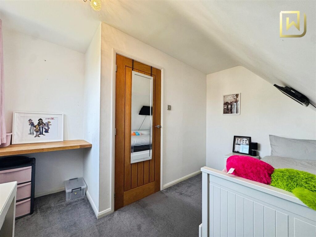 Churchill Avenue, Cheddleton, Leek, Staffordshire, St13 7EJ