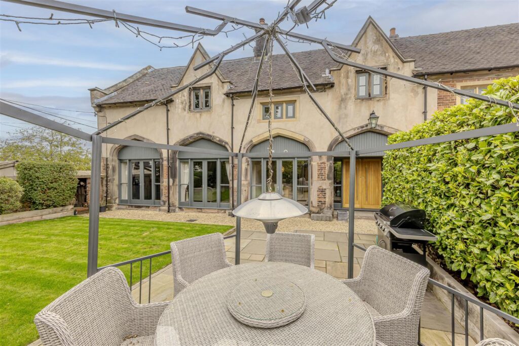 Knypersley Hall, Knypersley, Staffordshire, ST8 7AN