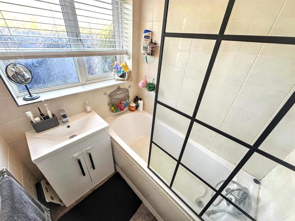 Stallington Close, Blythe Bridge, Staffordshire, ST11 9QF