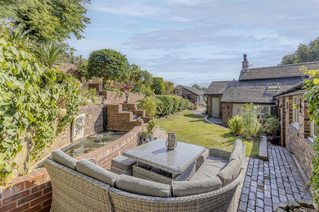 Windmill Hill, Rough Close, Staffordshire, ST3 7PJ