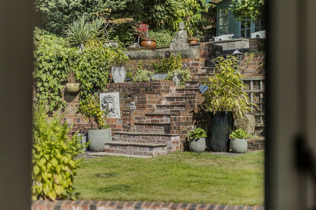 Windmill Hill, Rough Close, Staffordshire, ST3 7PJ