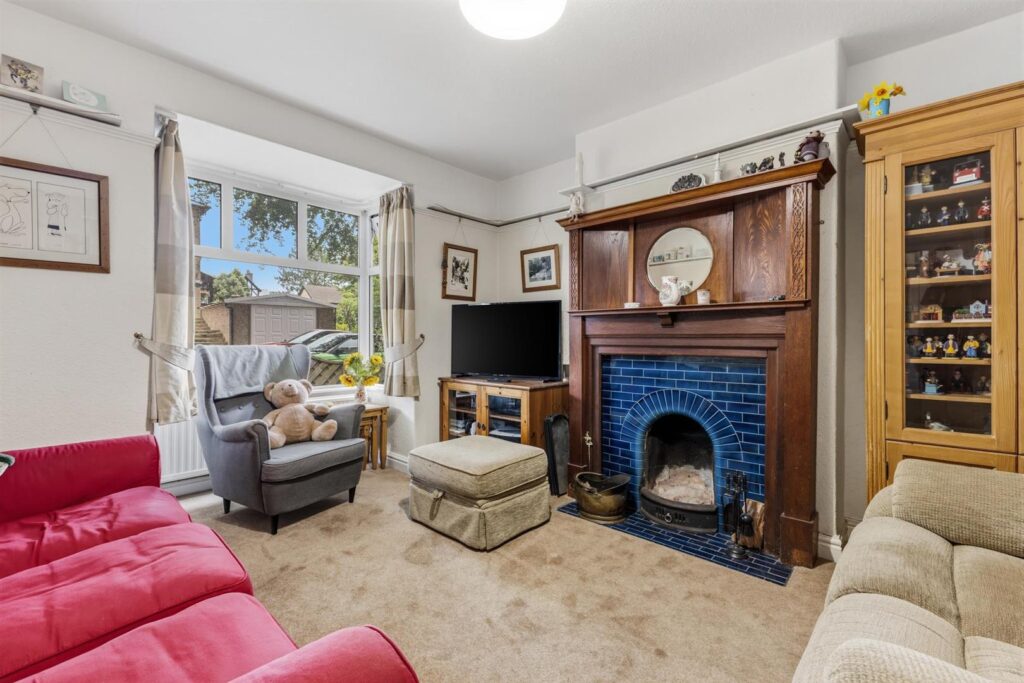 Curzon Road, Buxton, Derbyshire, SK17 6QS