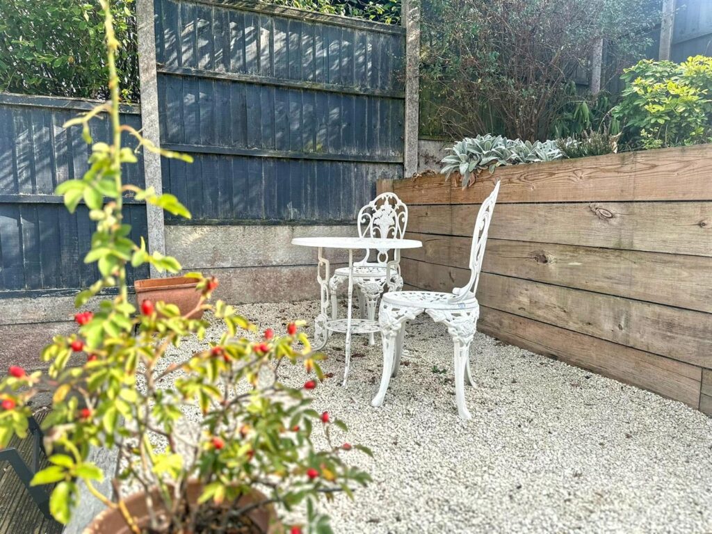 Melrose Avenue, Meir Heath, Staffordshire, ST3 7LY