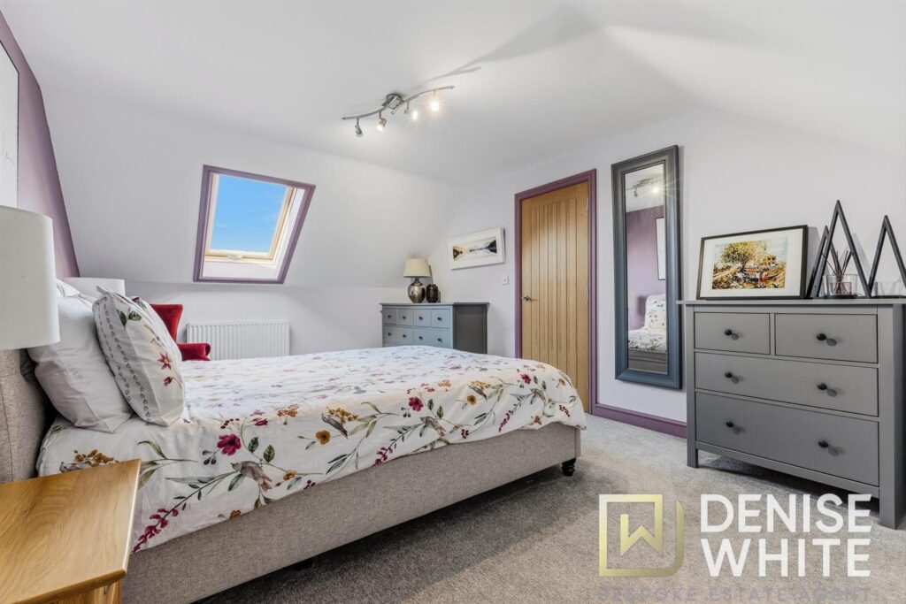 Froghall Road, Ipstones, Staffordshire, ST10 2NA