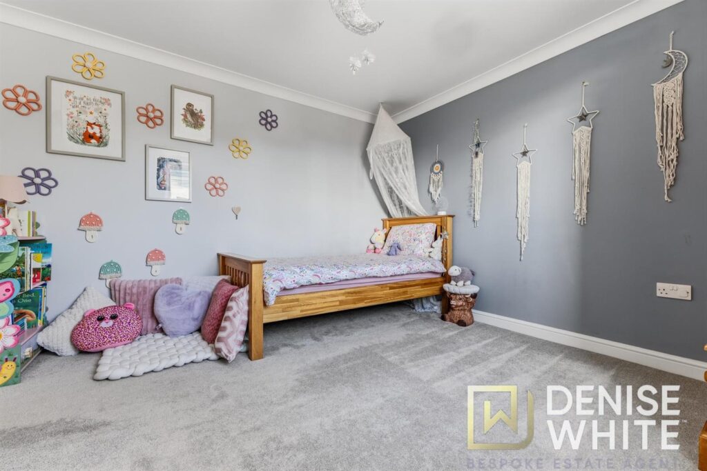 Froghall Road, Ipstones, Staffordshire, ST10 2NA