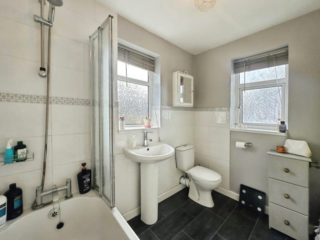 Melrose Avenue, Meir Heath, Staffordshire, ST3 7LY
